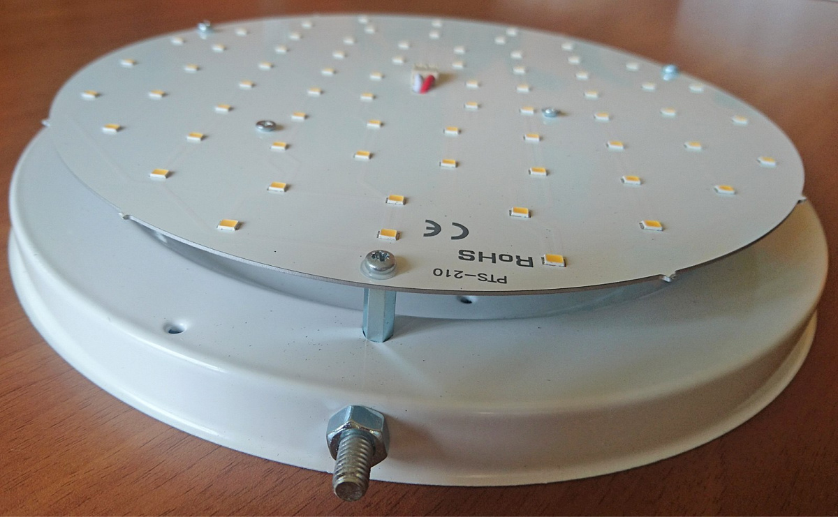 VENUS plafon LED 21W drewniany 27 cm oliwka VENUS plafon LED 21W drewniany 27 cm oliwka